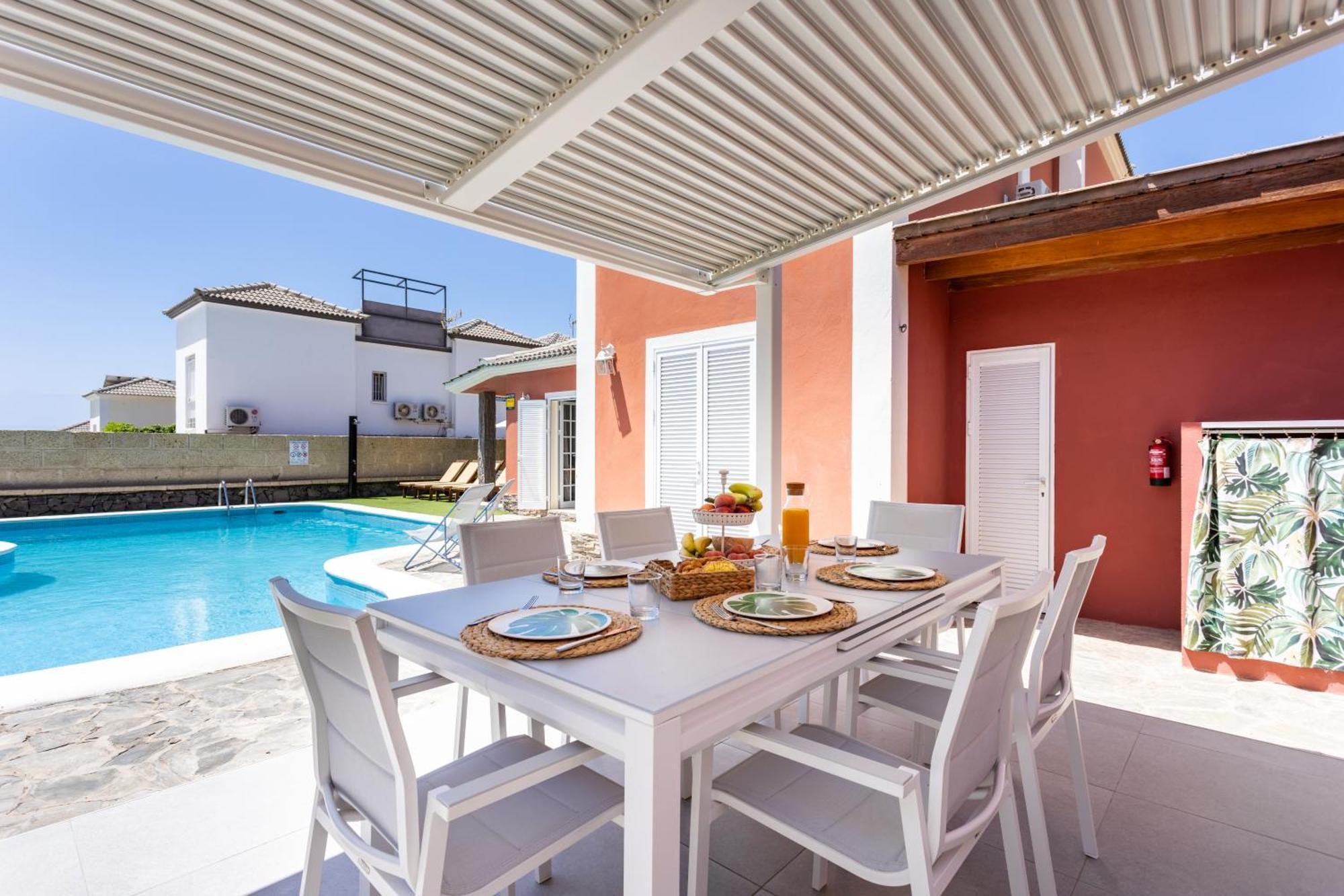 Villa Chloe Costa Adeje Tenerifesummervillas Giant Private Pool 11 Meters Long Zewnętrze zdjęcie
